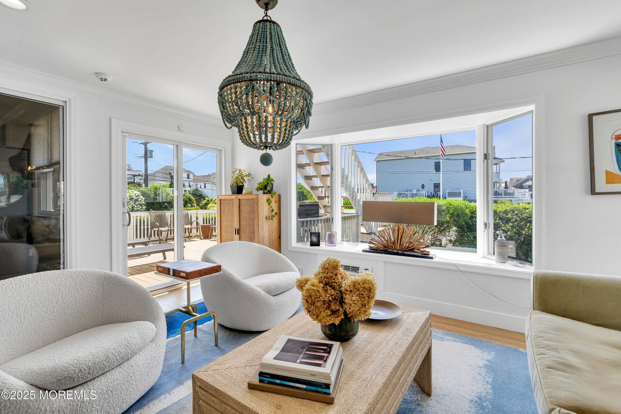 Chandelier, Interior, Living room, Recessed Lighting, Wood Texture Flooring