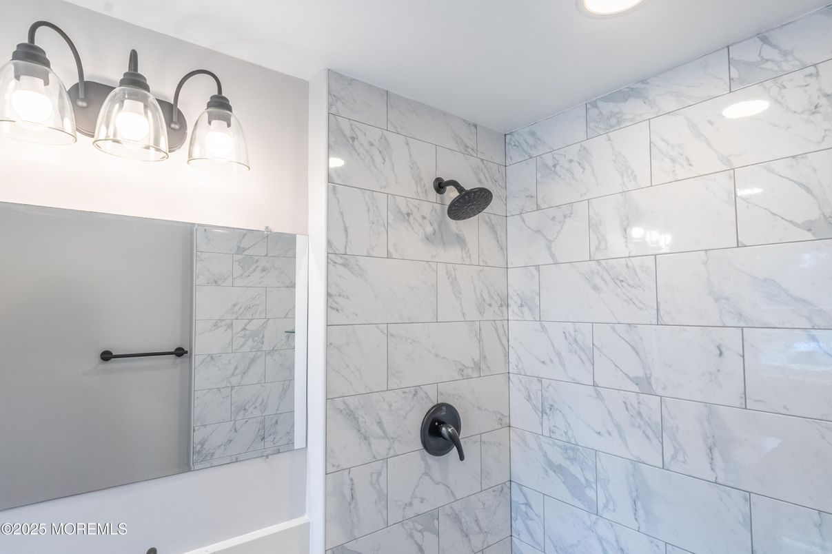 Bathroom, Interior, Marble Walls, Recessed Lighting