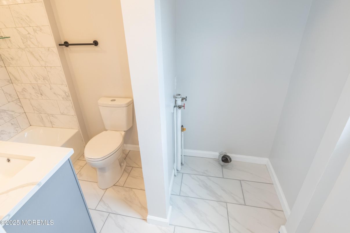 Bathroom, Interior, Marble, Marble Walls