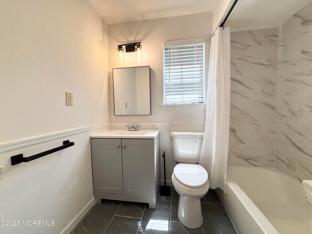 Bathroom, Interior, Marble Walls