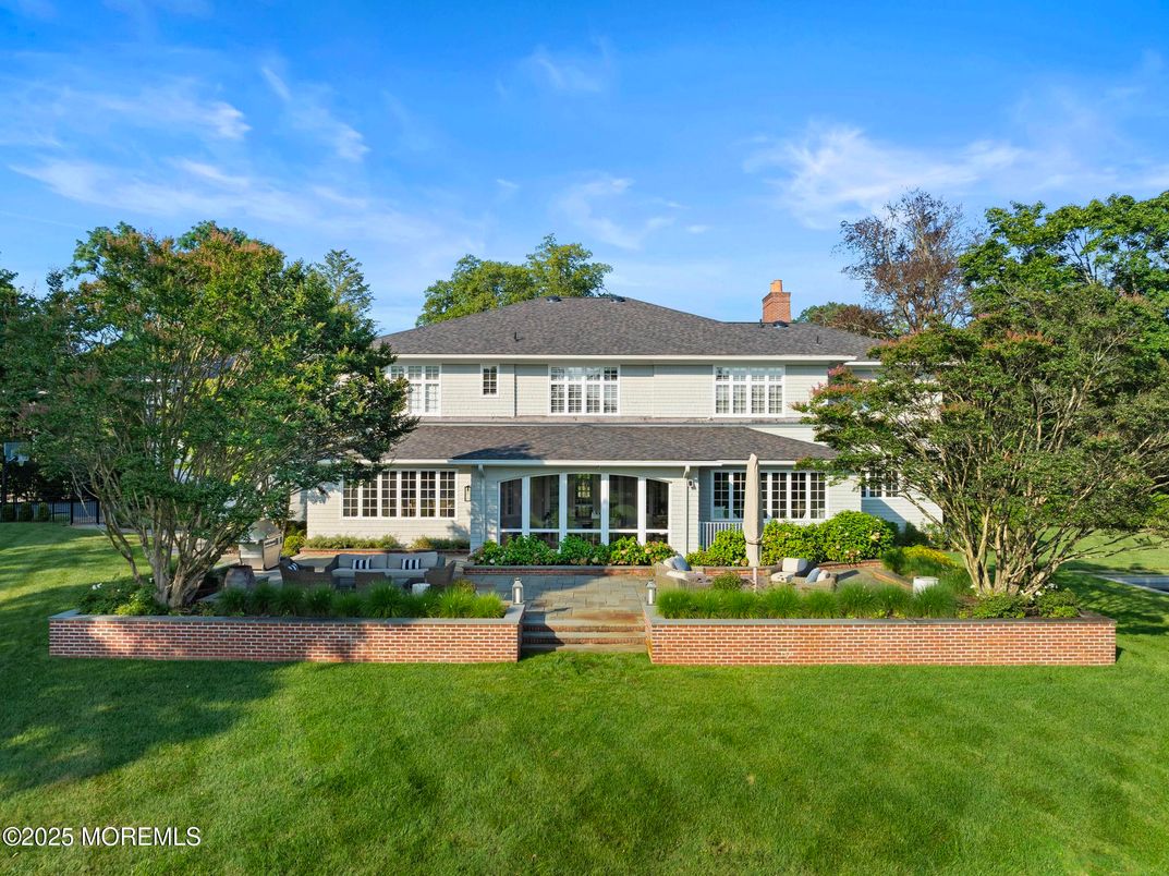 Backyard, Exterior, Facade, Georgian