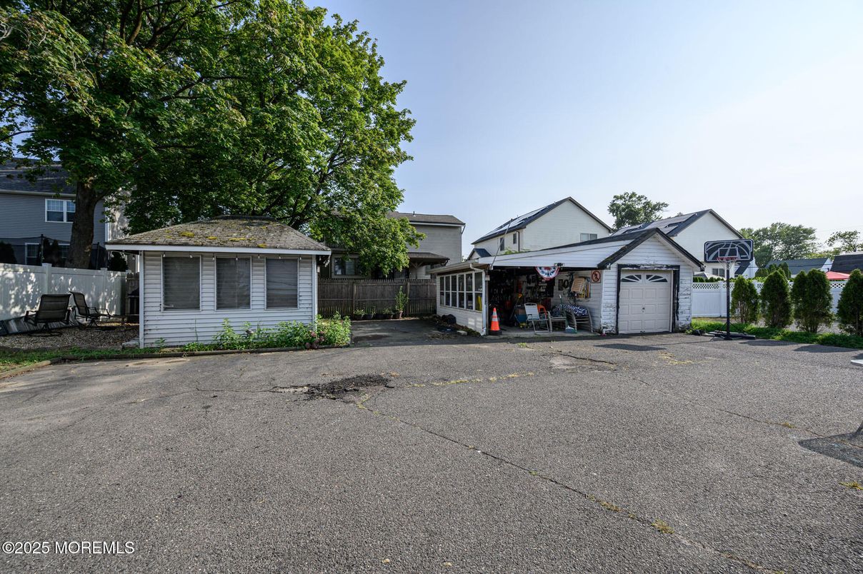 Backyard, Detached Garage, Exterior