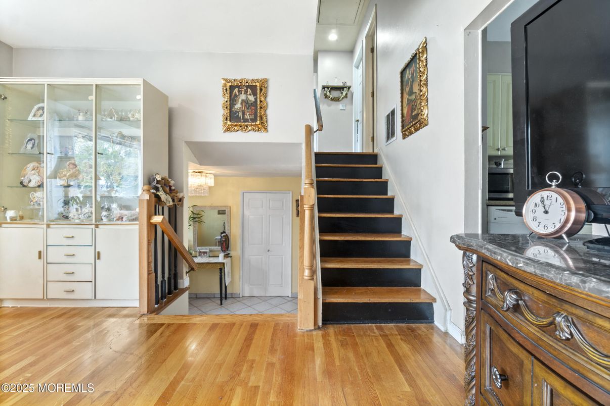 Chandelier, Interior, Recessed Lighting, Wood Texture Flooring
