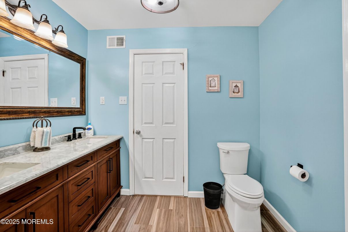 Bathroom, Dual Sink Vanities, Interior, Wood Texture Flooring