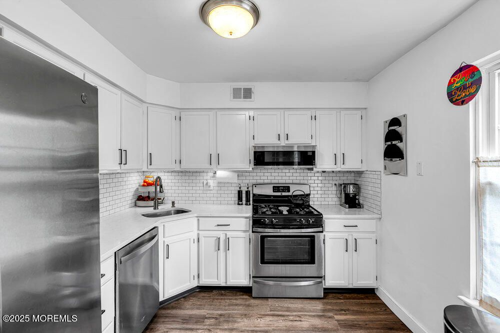 Interior, Kitchen, Stainless Steel Appliances, Wood Texture Flooring
