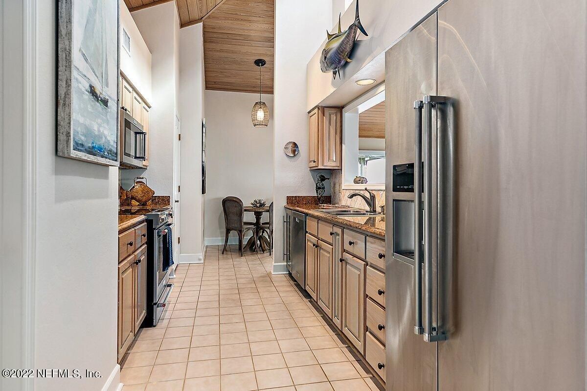 Dining room, Interior, Kitchen, Recessed Lighting, Wooden Ceilings