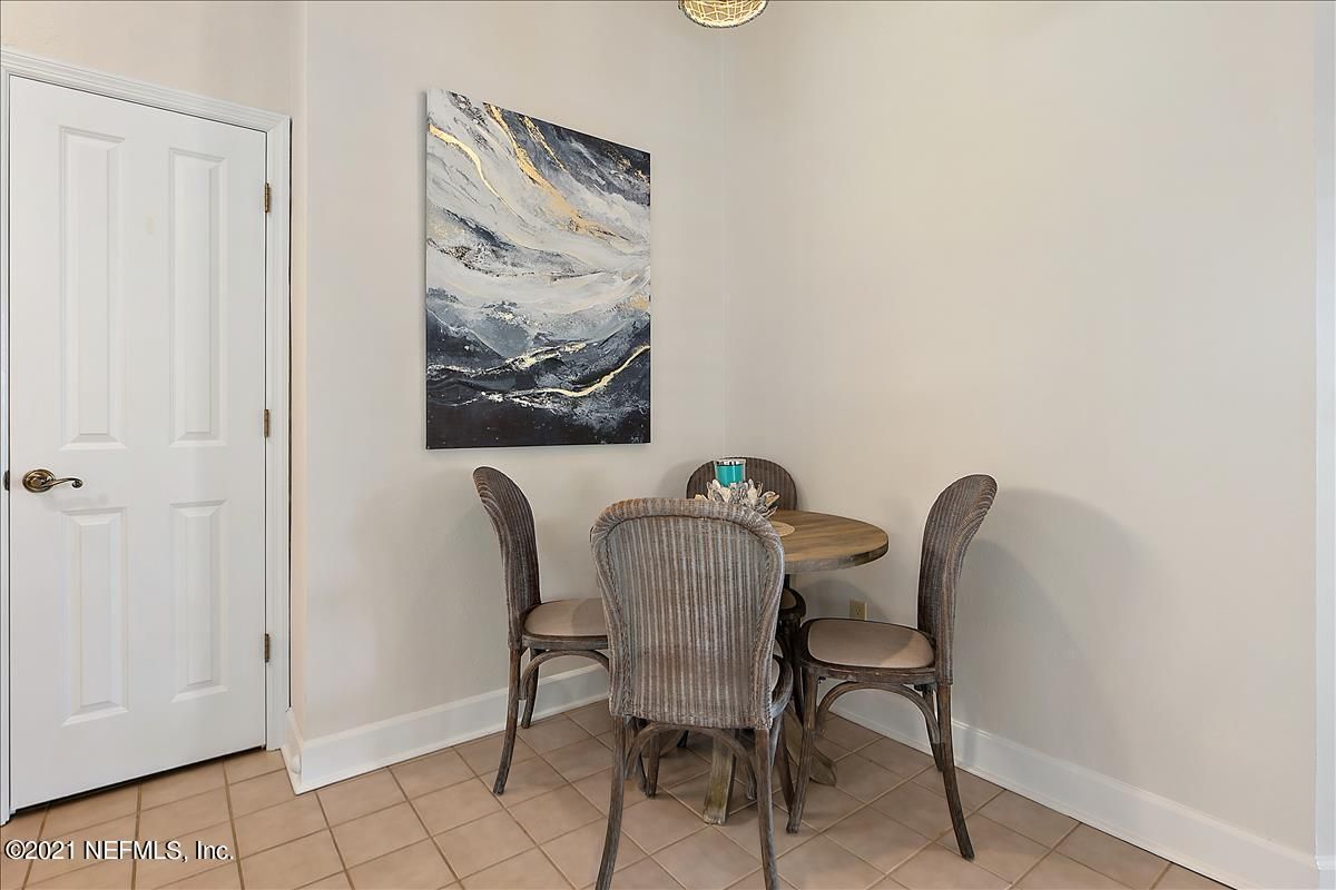 Dining room, Interior