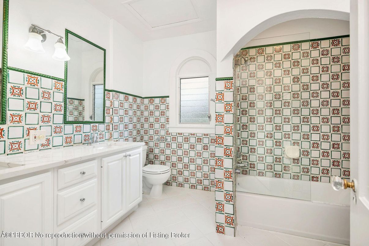 Bathroom, Interior, Tile Countertops