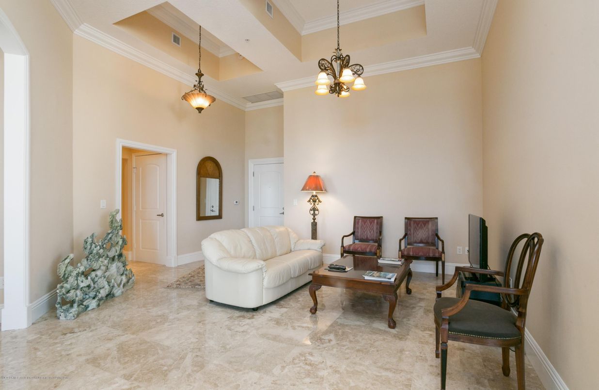 Interior, Living room, Pendant Lights
