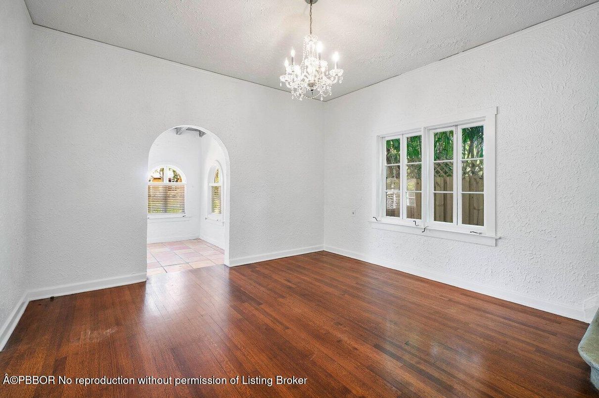 Chandelier, Empty room, Interior, Wood Texture Flooring