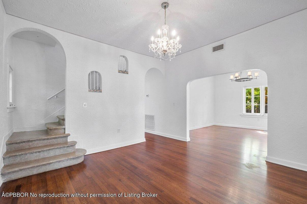 Chandelier, Empty room, Interior, Wood Texture Flooring