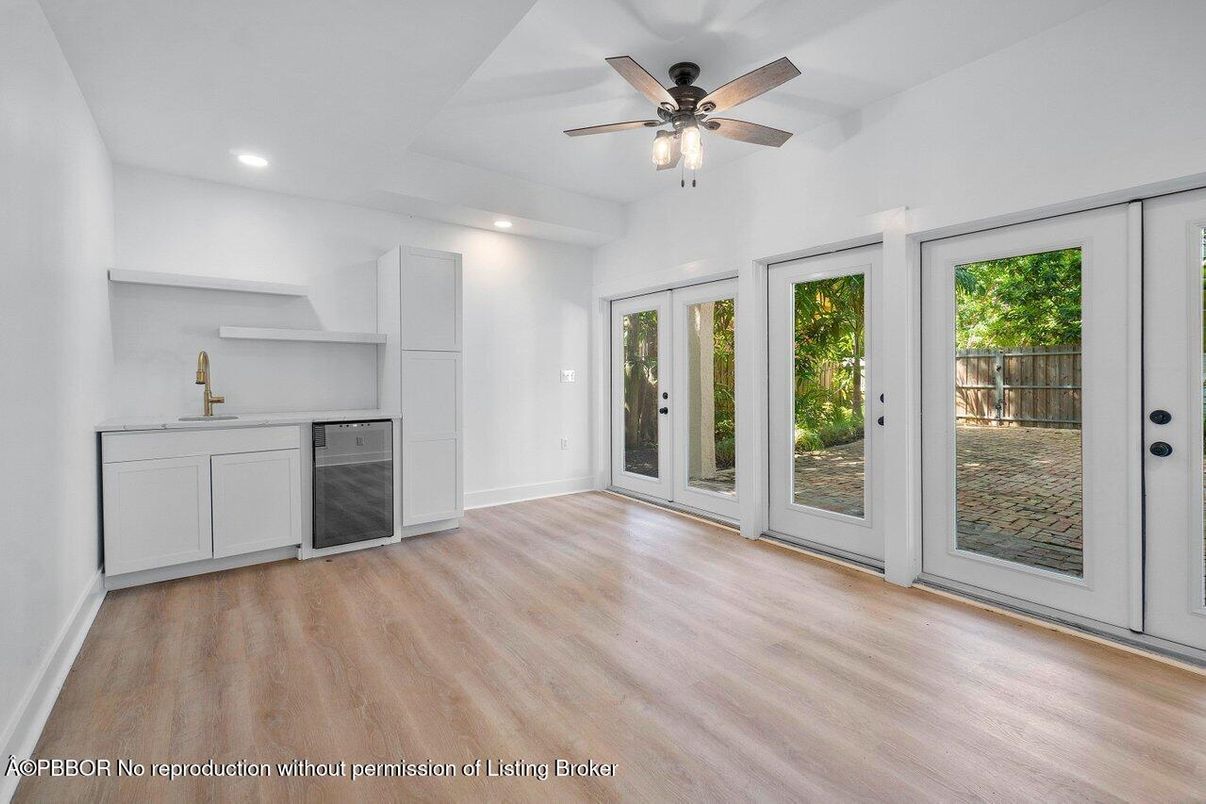 Empty room, Interior, Kitchen, Recessed Lighting, Wood Texture Flooring