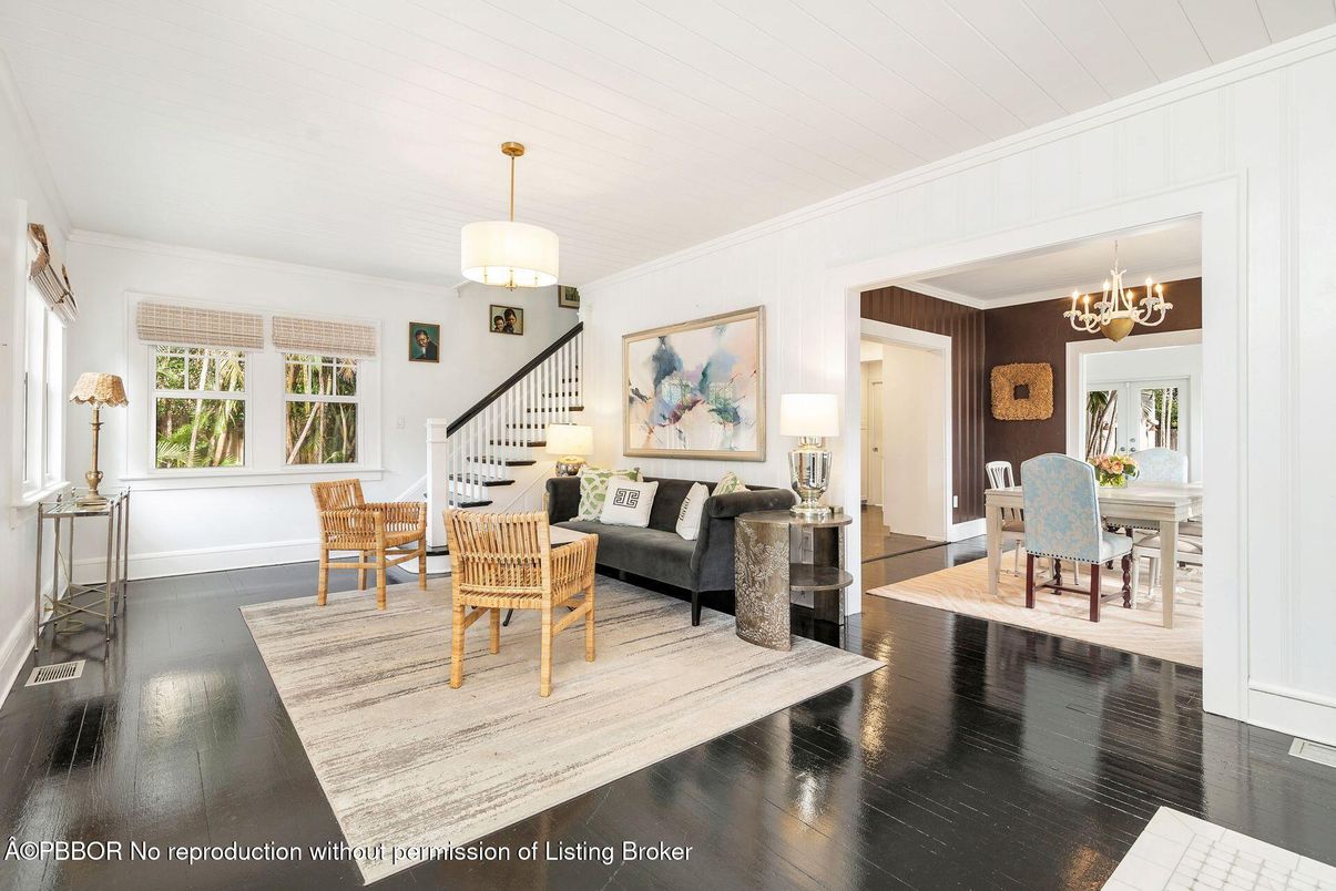 Chandelier, Dining room, Interior, Living room, Wood Texture Flooring