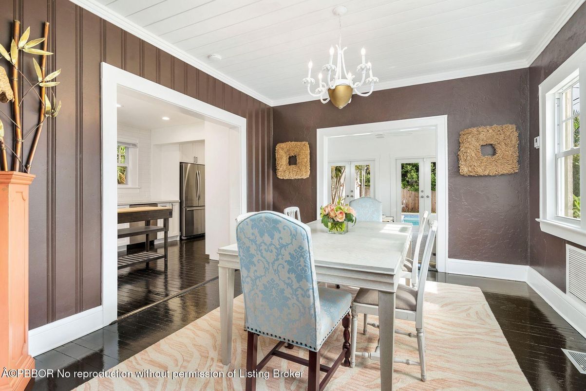 Chandelier, Dining room, Interior, Recessed Lighting