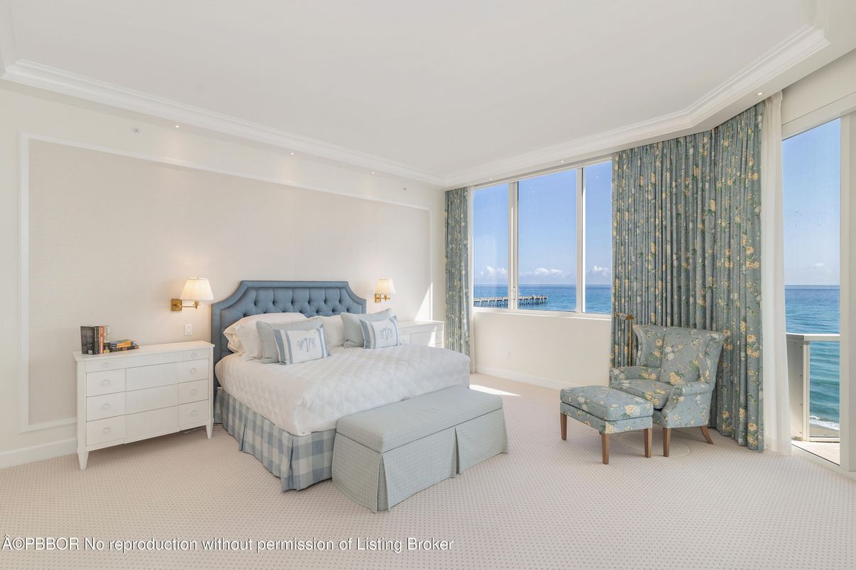 Bedroom, Interior, Water