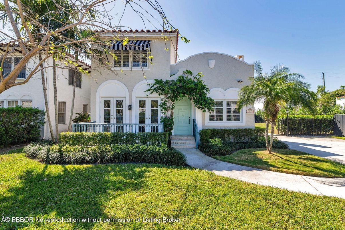 Backyard, Exterior, Facade, Spanish Mediterranean