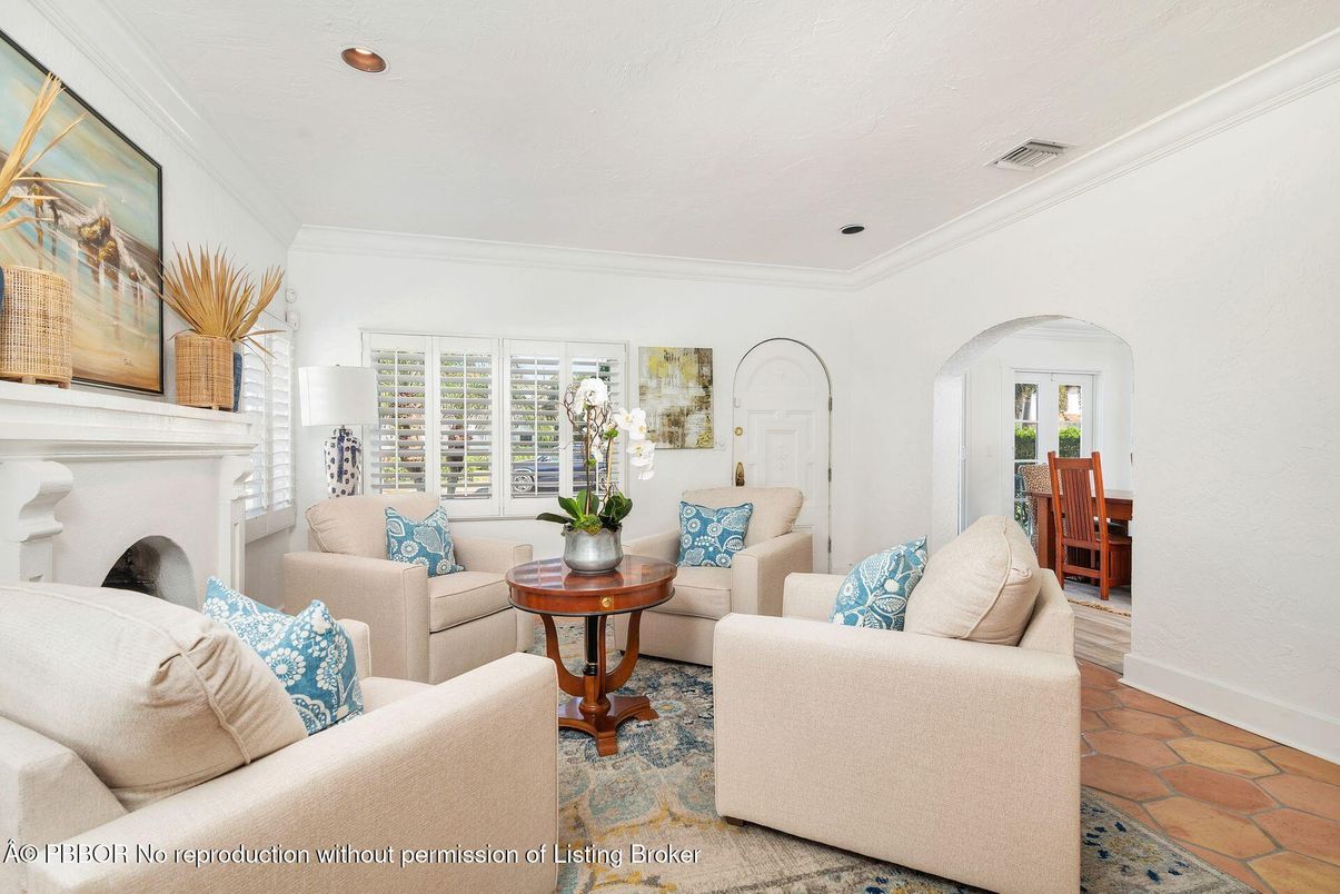 Fireplace, Interior, Living room, Recessed Lighting