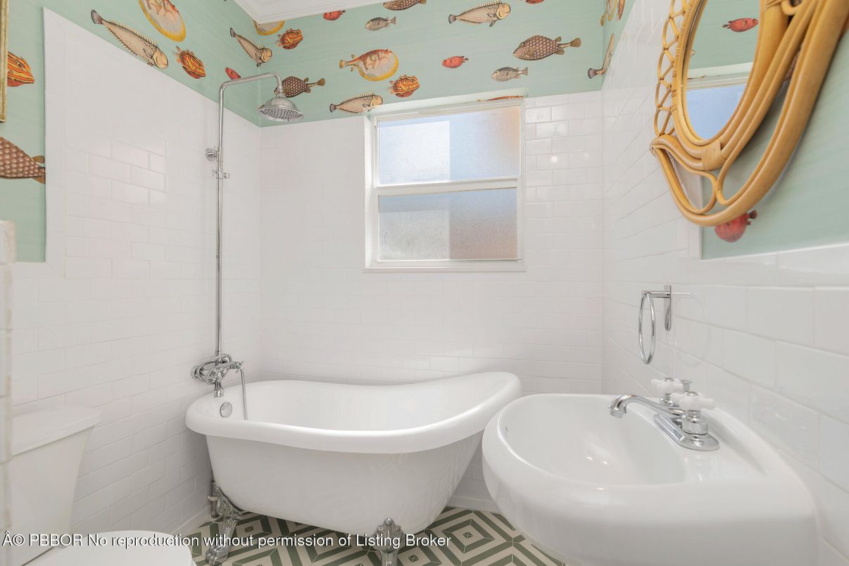 Bathroom, Free Standing Baths, Interior