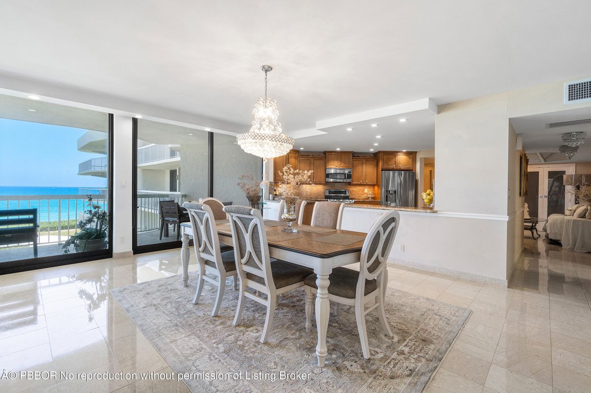 Chandelier, Dining room, Interior, Kitchen, Recessed Lighting, Stainless Steel Appliances, Water