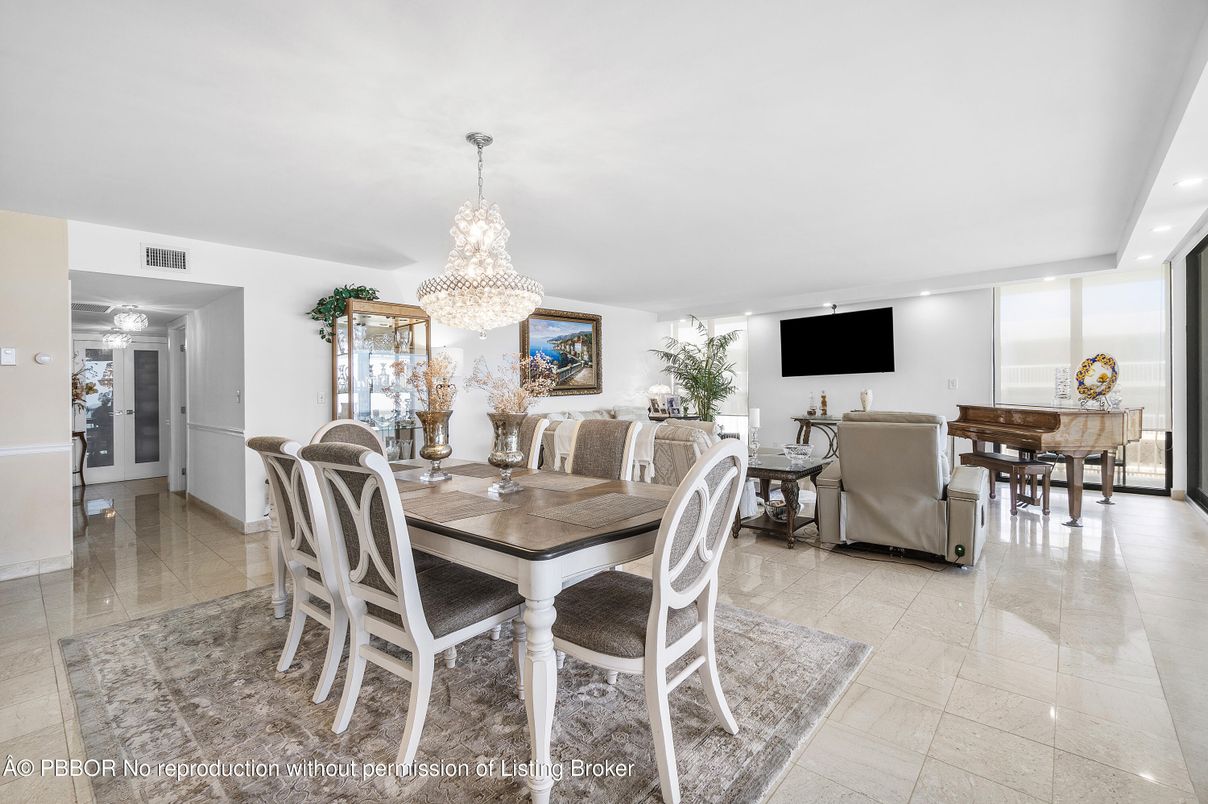 Chandelier, Dining room, Interior, Living room, Recessed Lighting