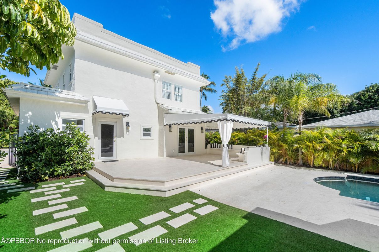 Backyard, Exterior, Pool