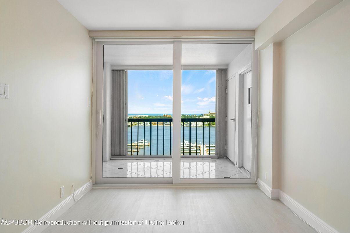 Water, Interior, Empty room, Other