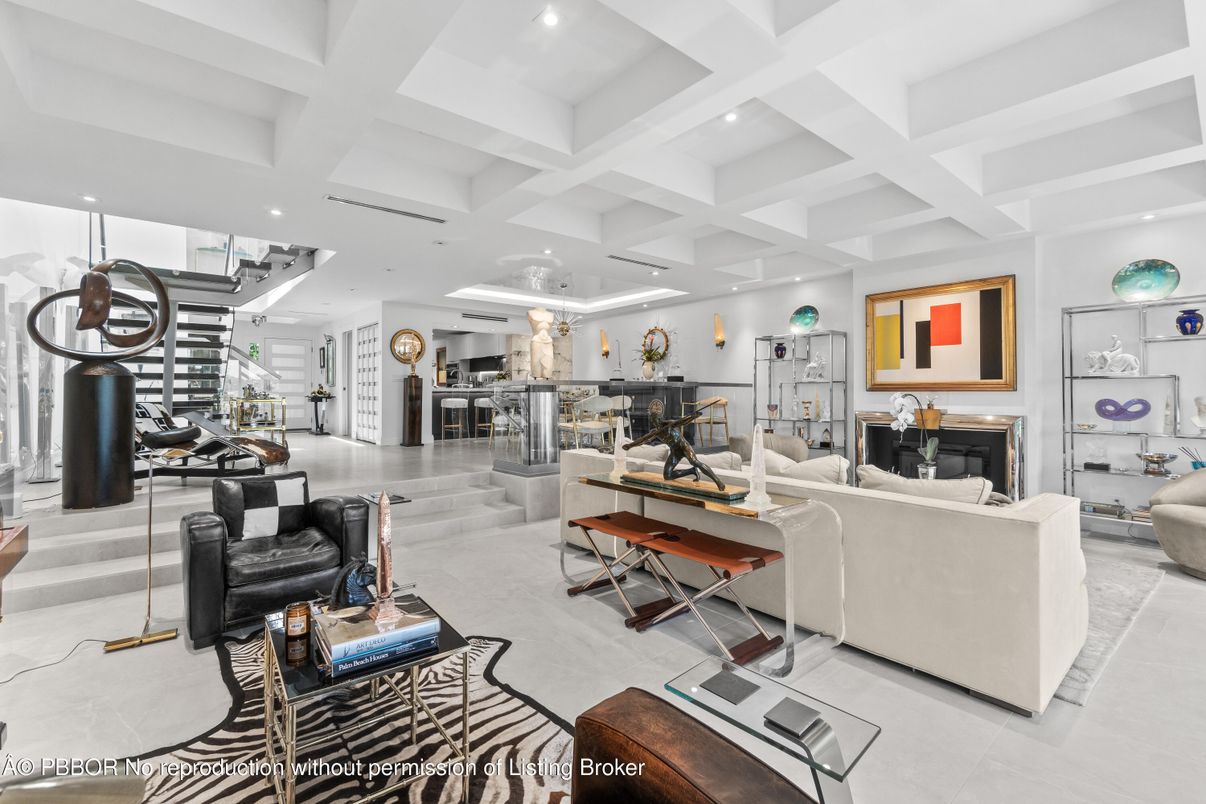 Fireplace, Interior, Living room, Recessed Lighting