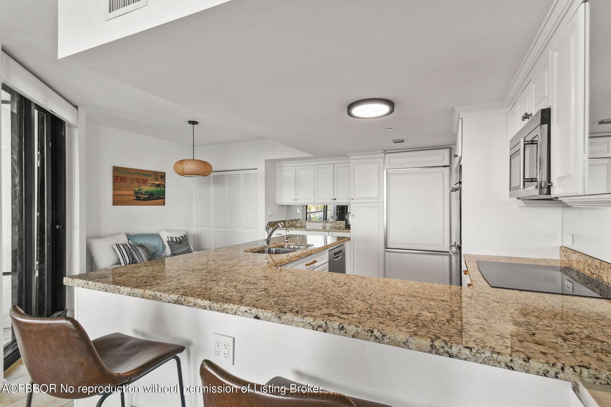 Interior, Kitchen, Pendant Lights, Recessed Lighting