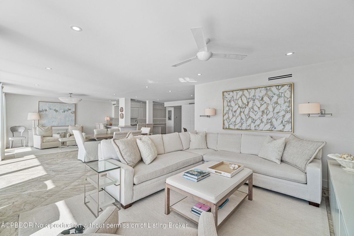 Dining room, Interior, Kitchen, Living room, Recessed Lighting