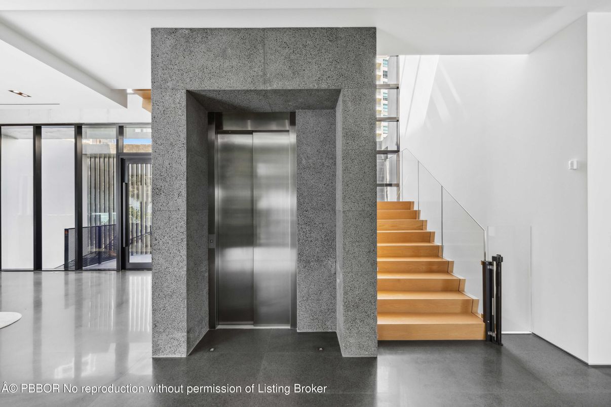 Elevator, Interior