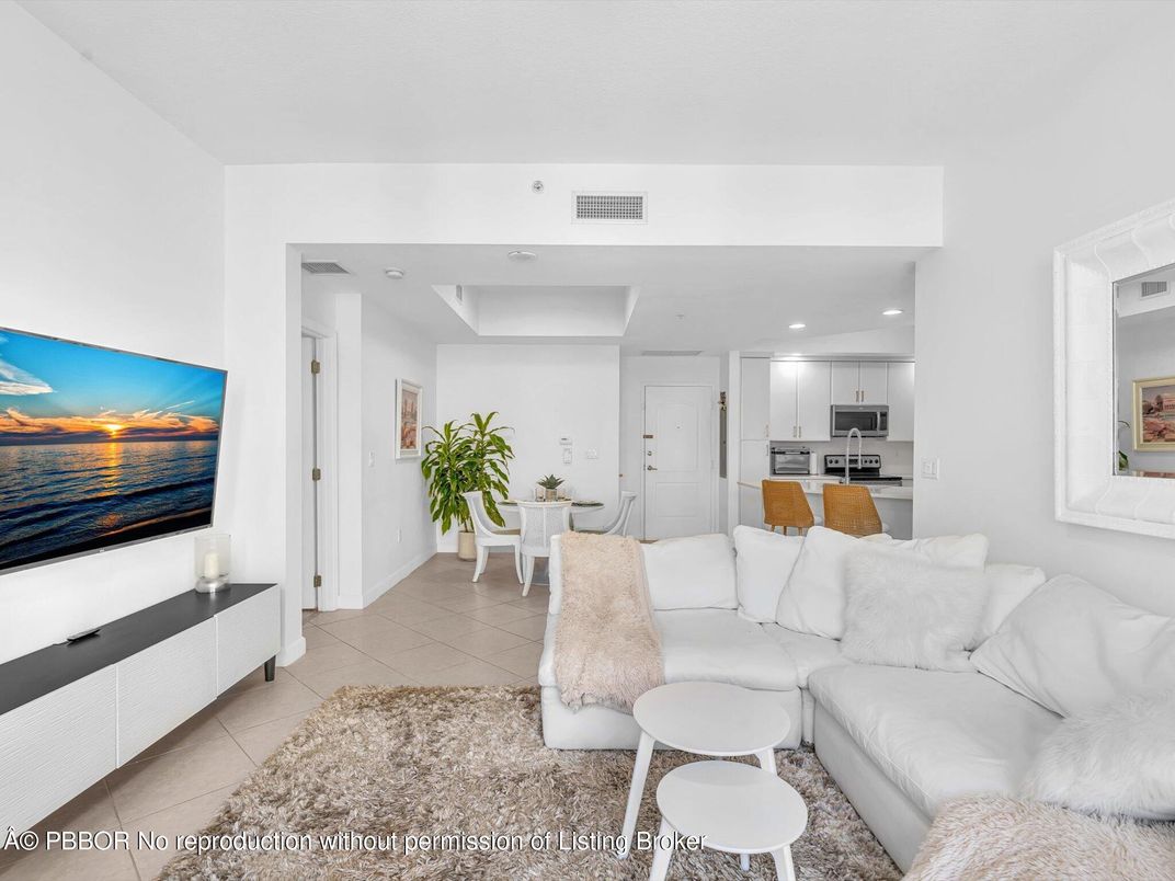 Dining room, Interior, Kitchen, Living room, Recessed Lighting, Stainless Steel Appliances