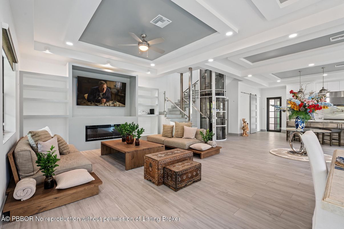 Interior, Living room, Recessed Lighting, Wood Texture Flooring