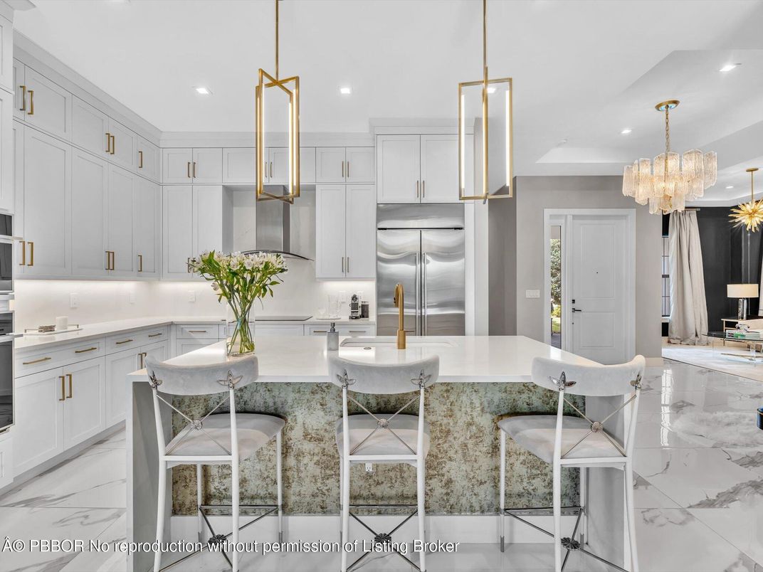 Chandelier, Interior, Kitchen, Marble, Pendant Lights, Recessed Lighting, Stainless Steel Appliances