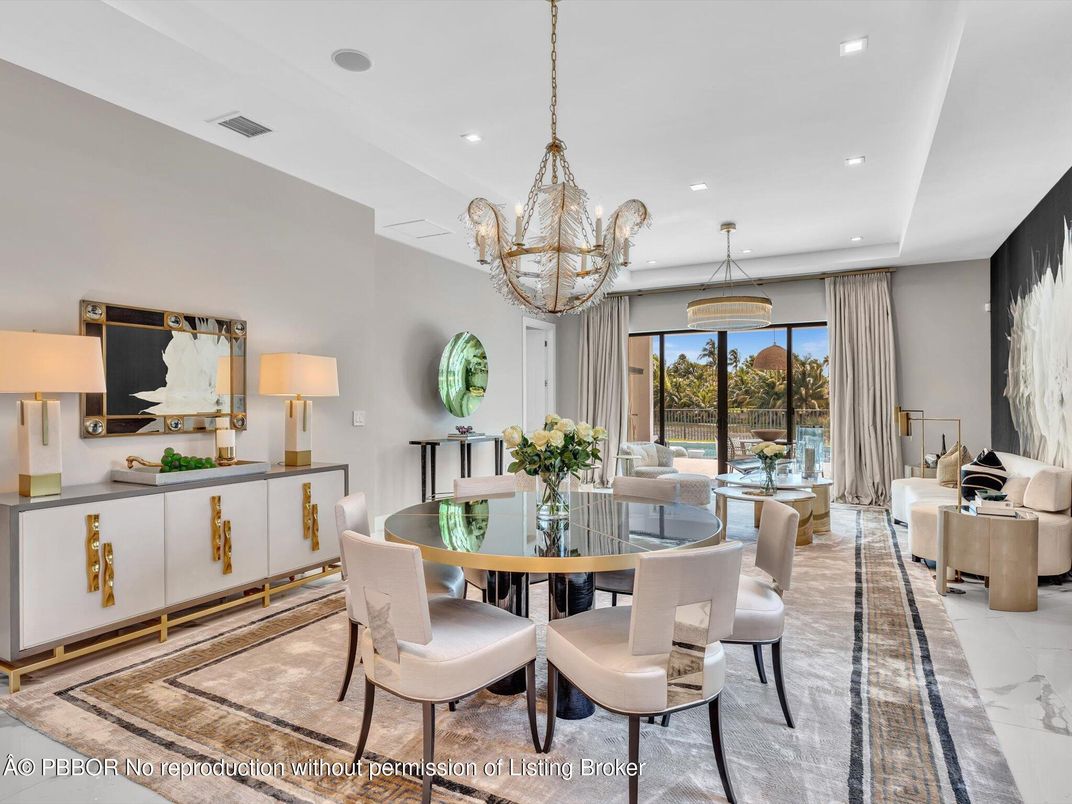 Chandelier, Dining room, Interior, Living room, Marble, Recessed Lighting