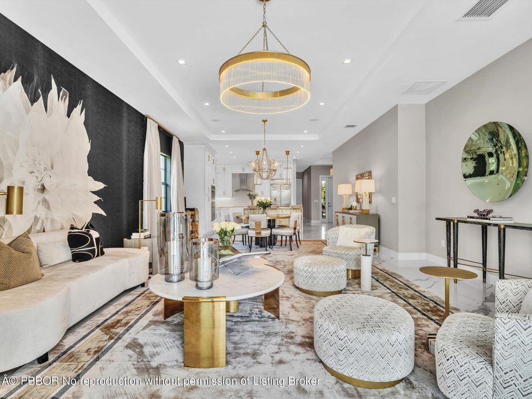 Chandelier, Dining room, Interior, Living room, Pendant Lights, Recessed Lighting