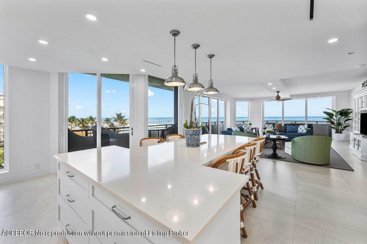 Dining room, Interior, Kitchen, Living room, Pendant Lights, Recessed Lighting, Water