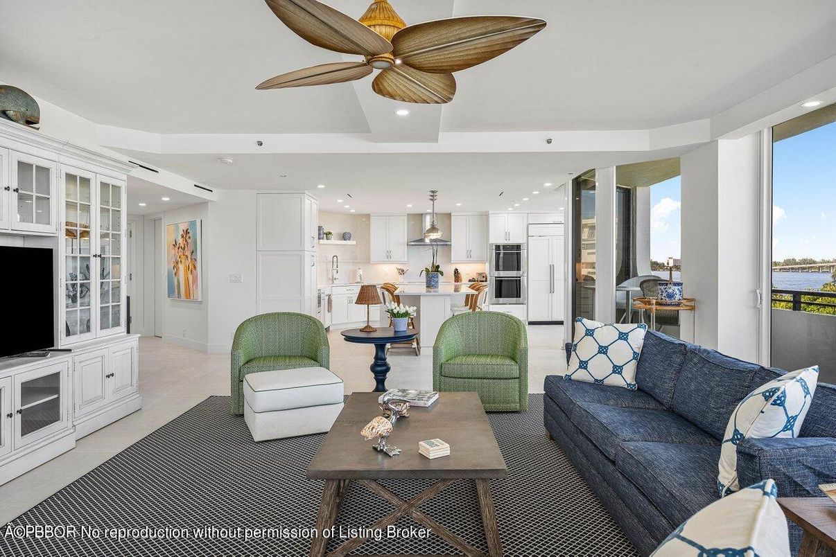 Interior, Kitchen, Living room, Recessed Lighting, Stainless Steel Appliances, Water