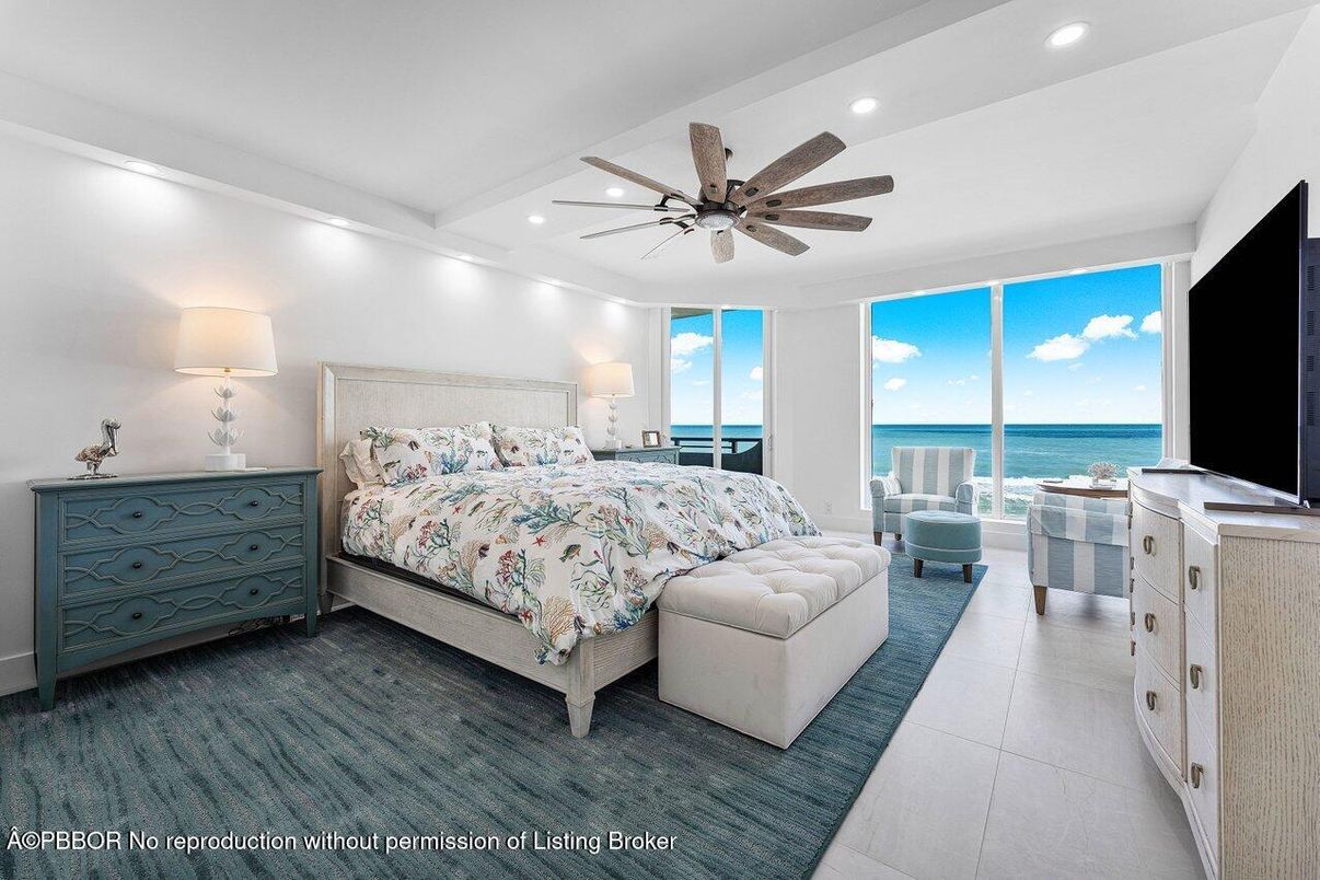 Bedroom, Interior, Recessed Lighting, Water