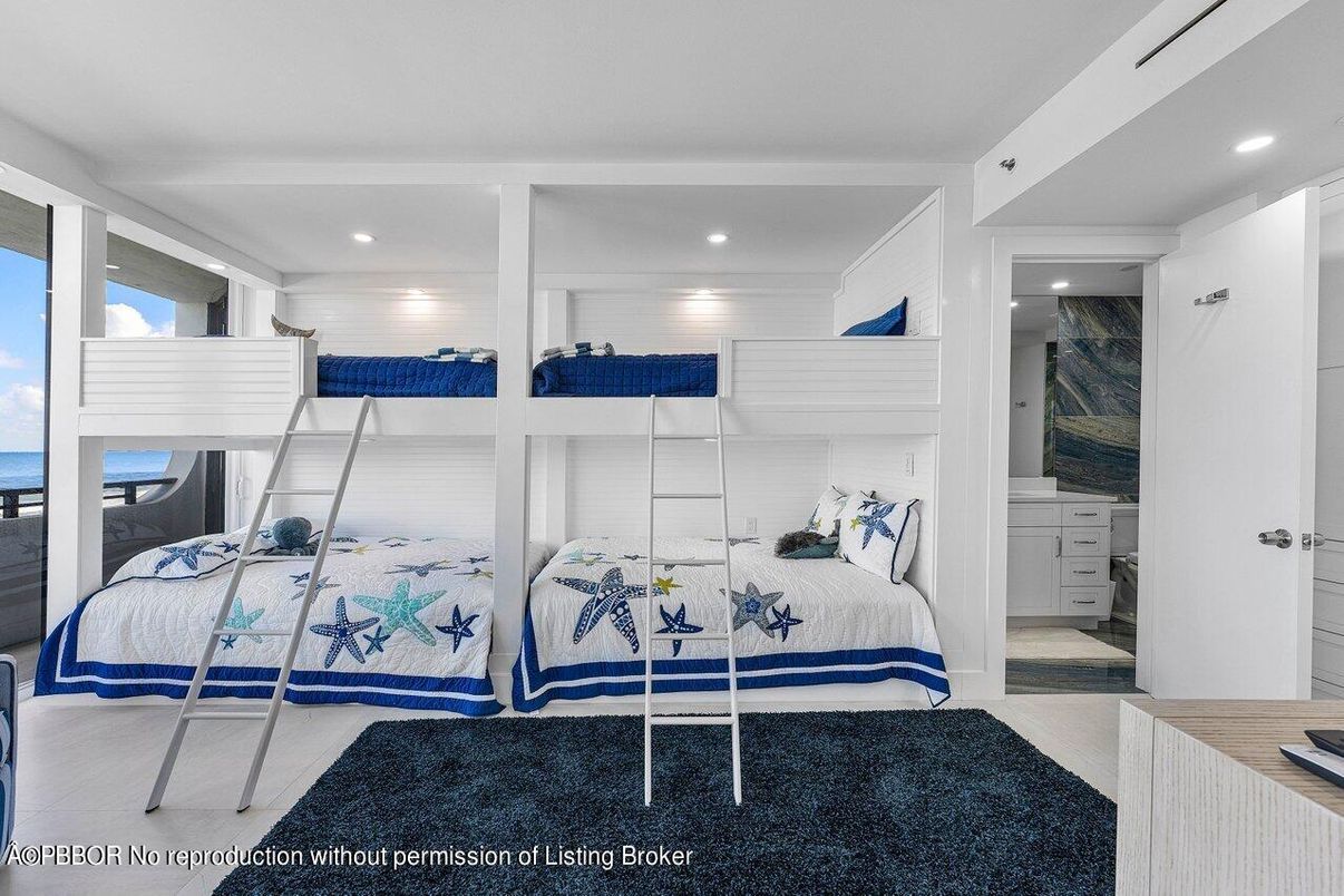 Bedroom, Interior, Recessed Lighting, Water