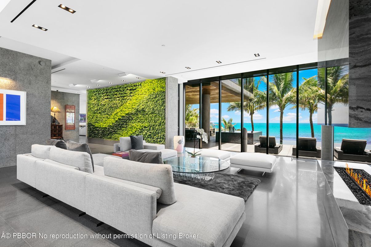 Interior, Living room, Recessed Lighting, Water