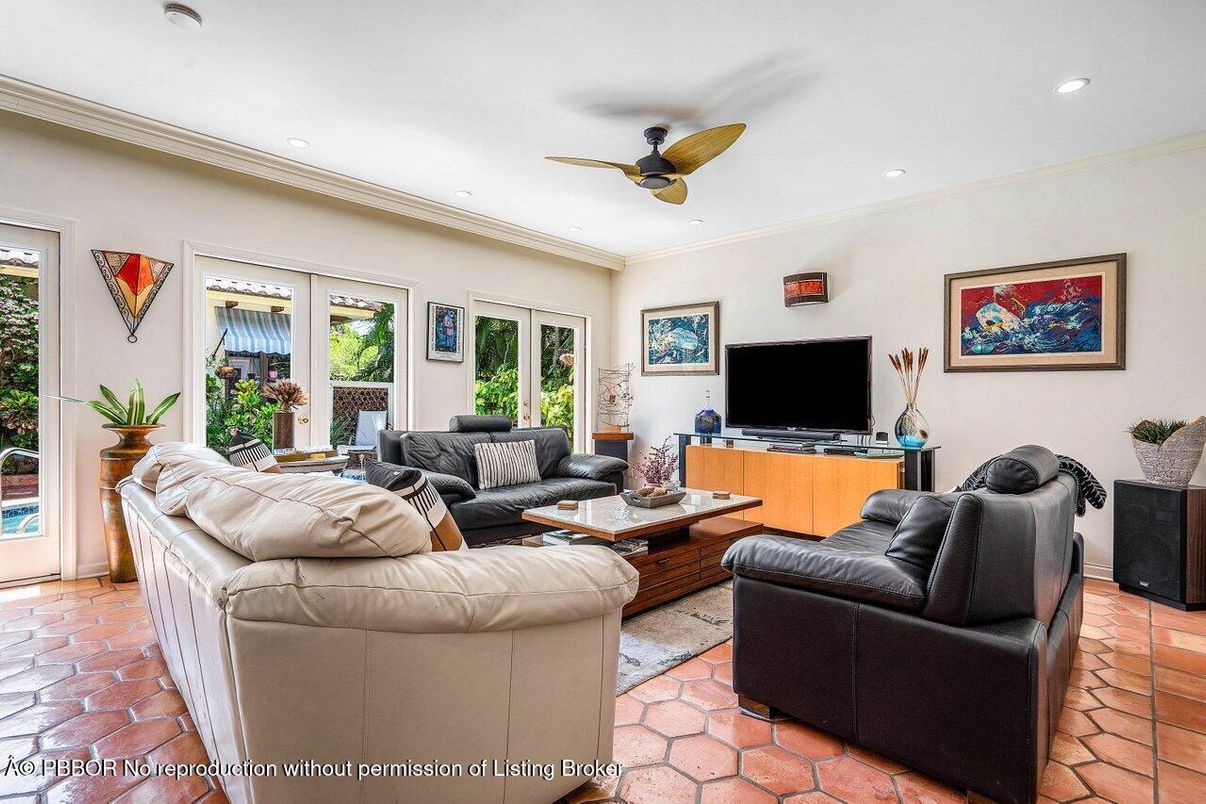 Interior, Living room, Recessed Lighting