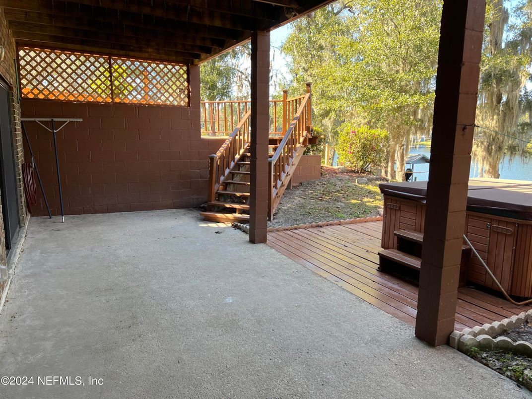 Exterior, Hot Tub