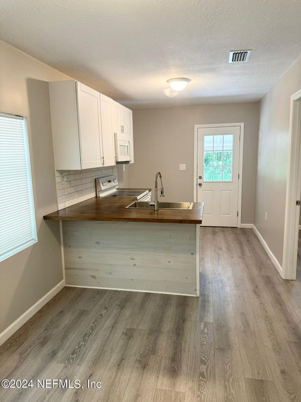 Interior, Kitchen, Wood Texture Flooring