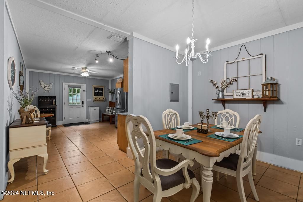 Chandelier, Dining room, Interior