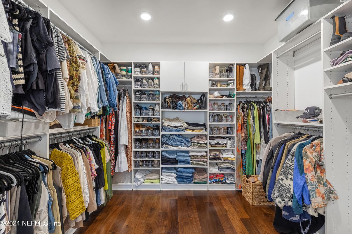 Interior, Recessed Lighting, Walk-in Closets, Wood Texture Flooring