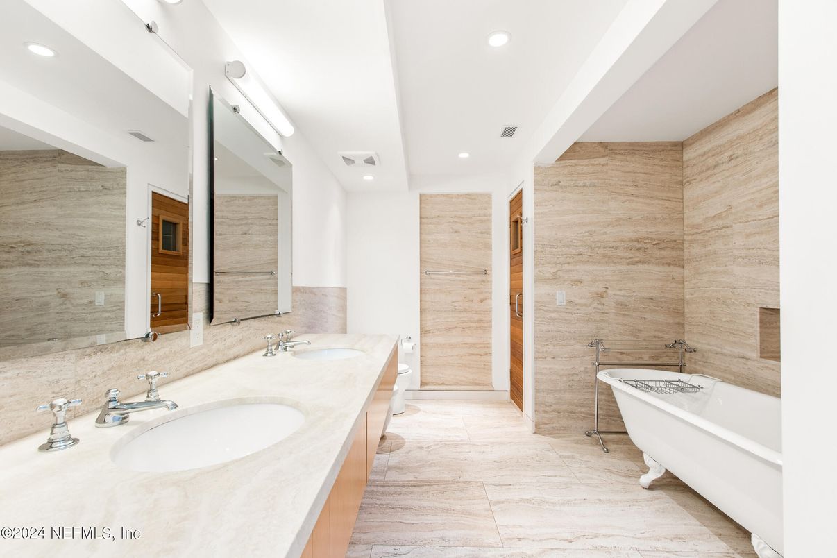 Bathroom, Dual Sink Vanities, Free Standing Baths, Interior, Recessed Lighting