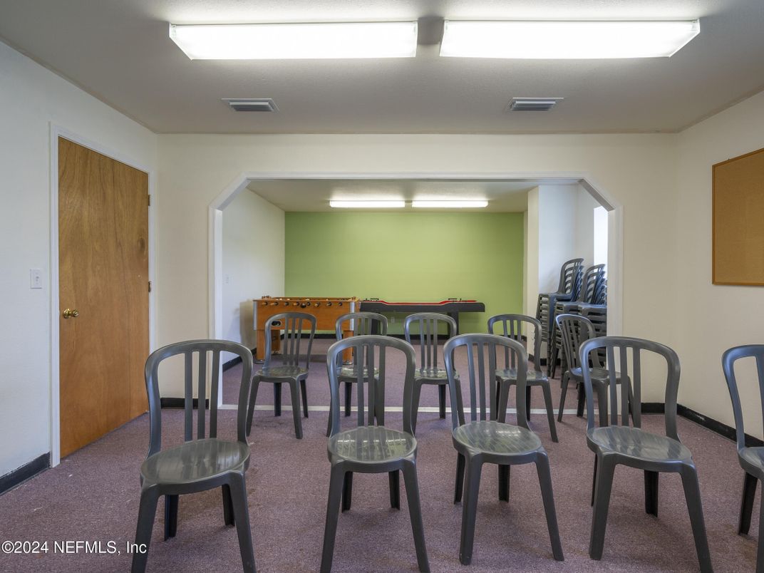 Dining room, Interior