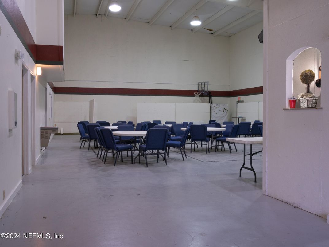 Dining room, Interior