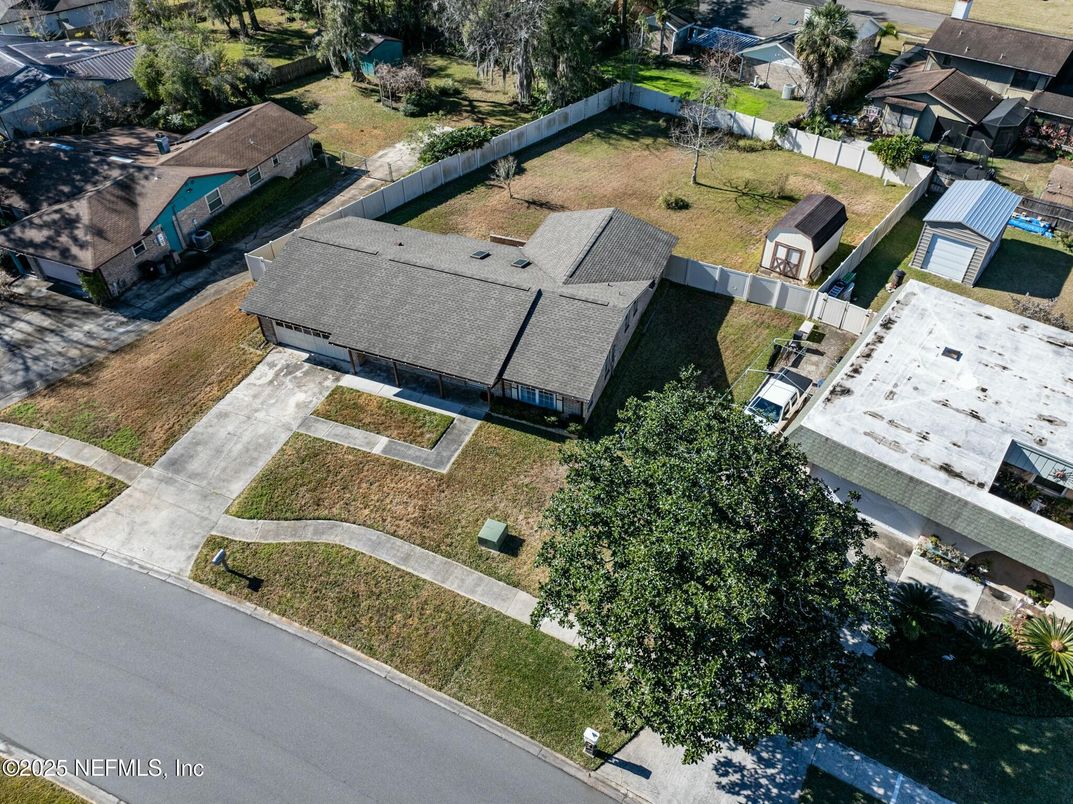 Exterior, Drone
