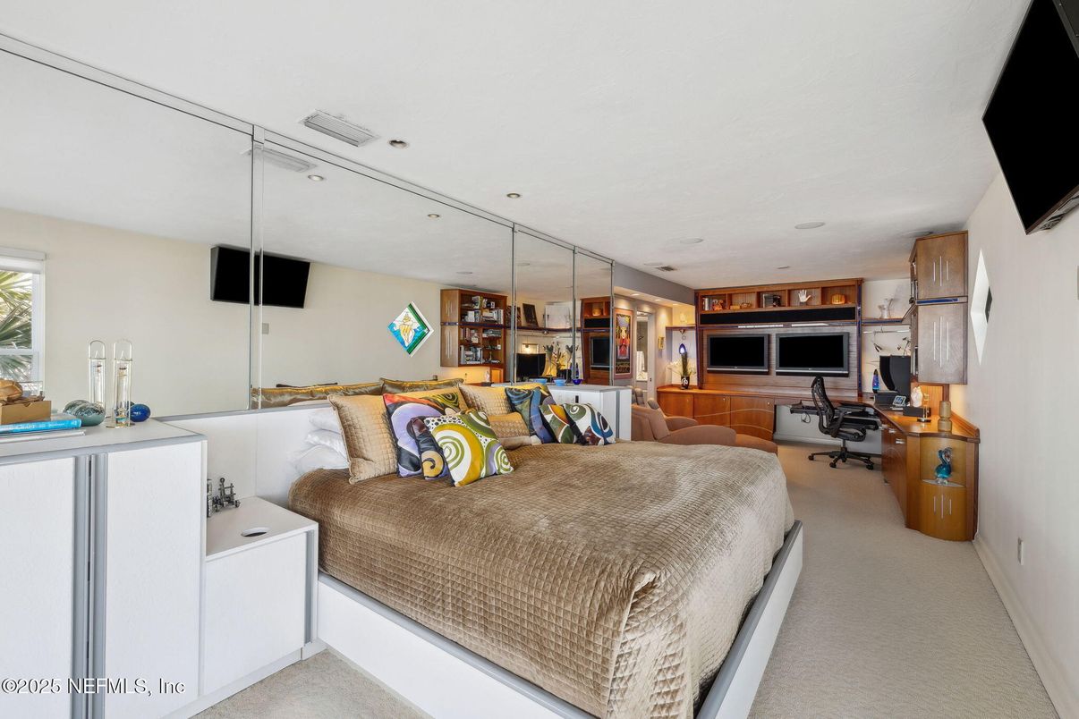 Bedroom, Interior, Recessed Lighting